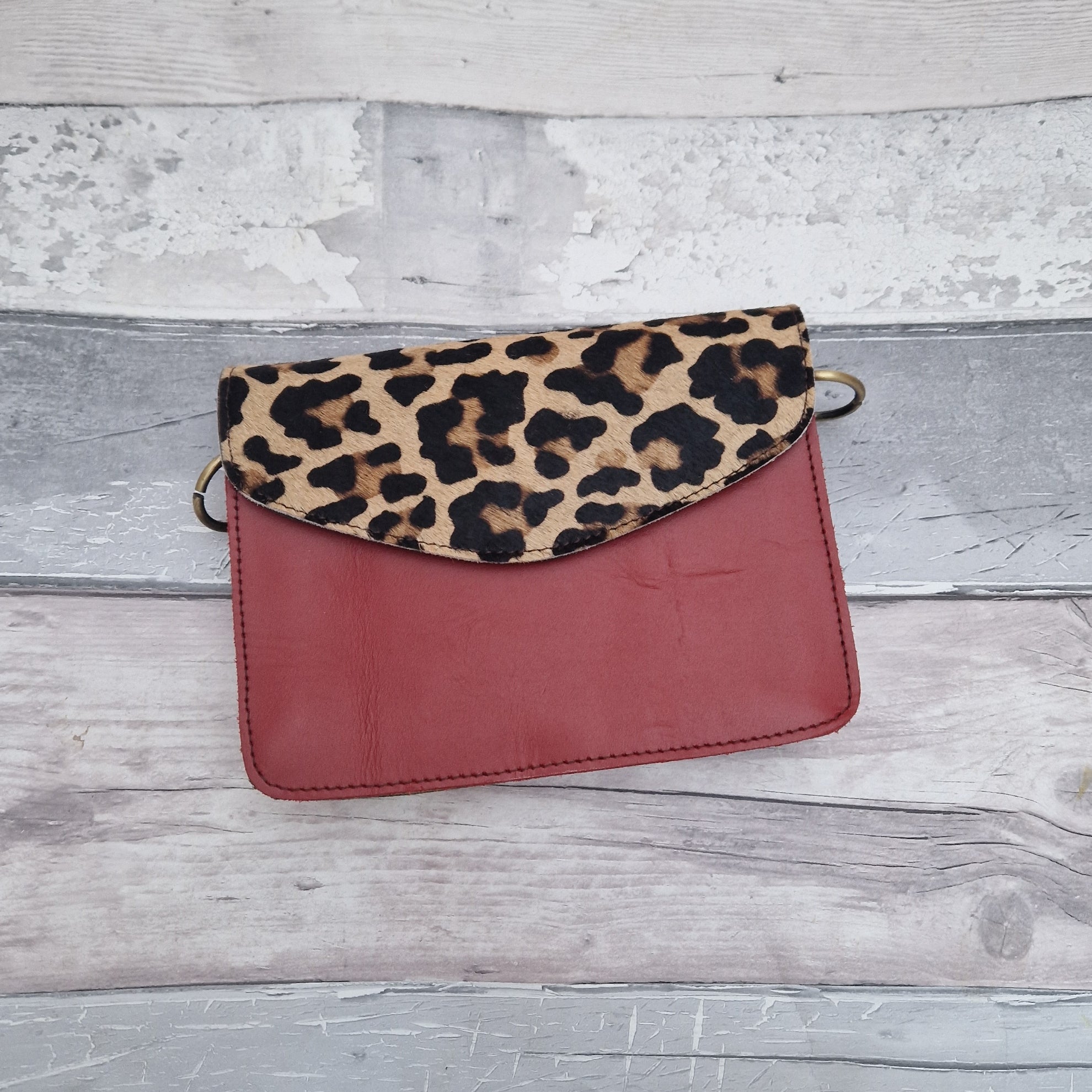 Red hot sale leopard bag