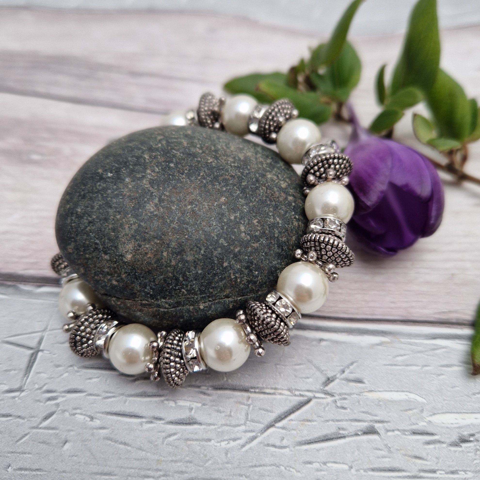 A Four-row Cultured Pearl Bracelet With Diamond Clasp – Bentley & Skinner –  The Mayfair antique and bespoke jewellery shop in the heart of London