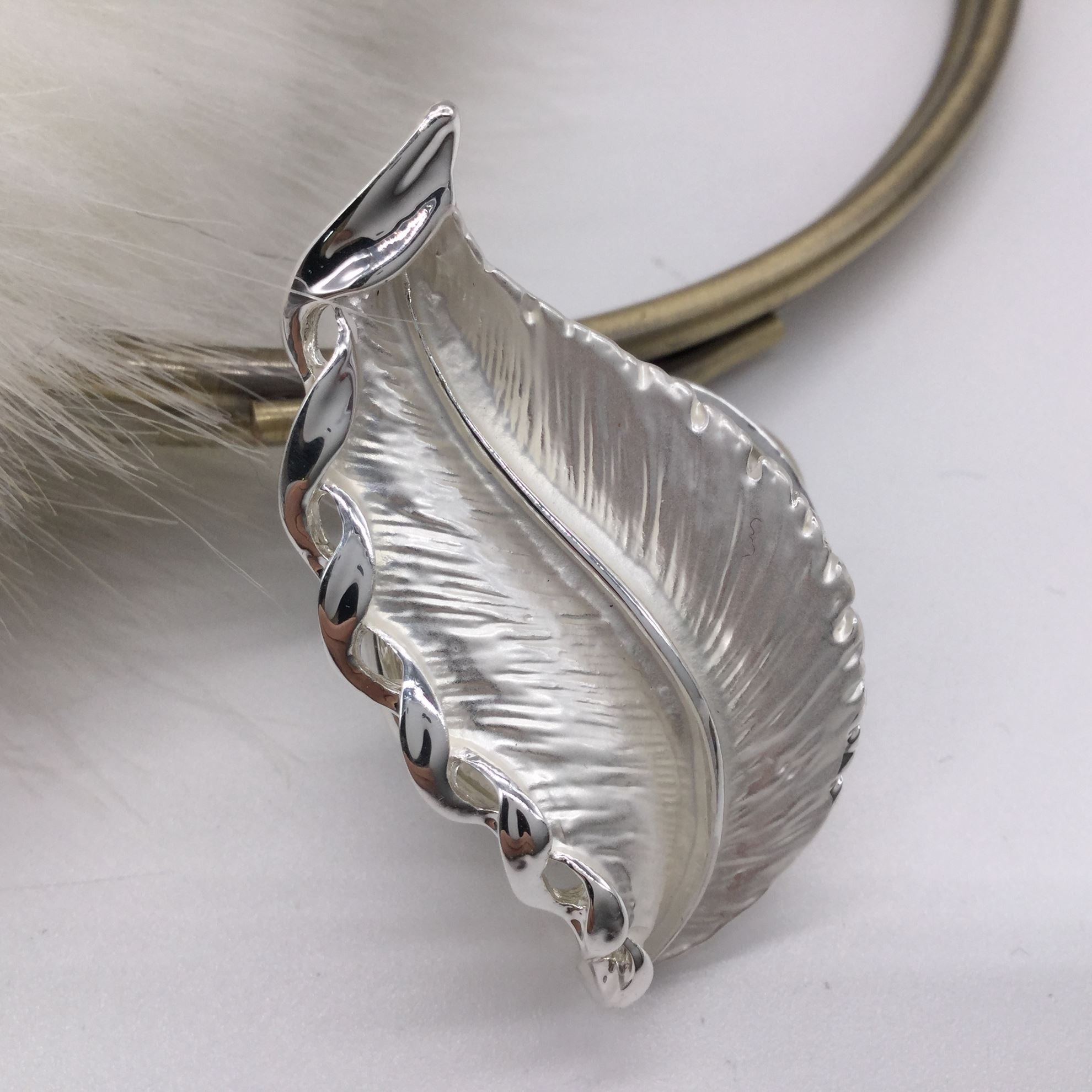 Silver hot sale leaf brooch