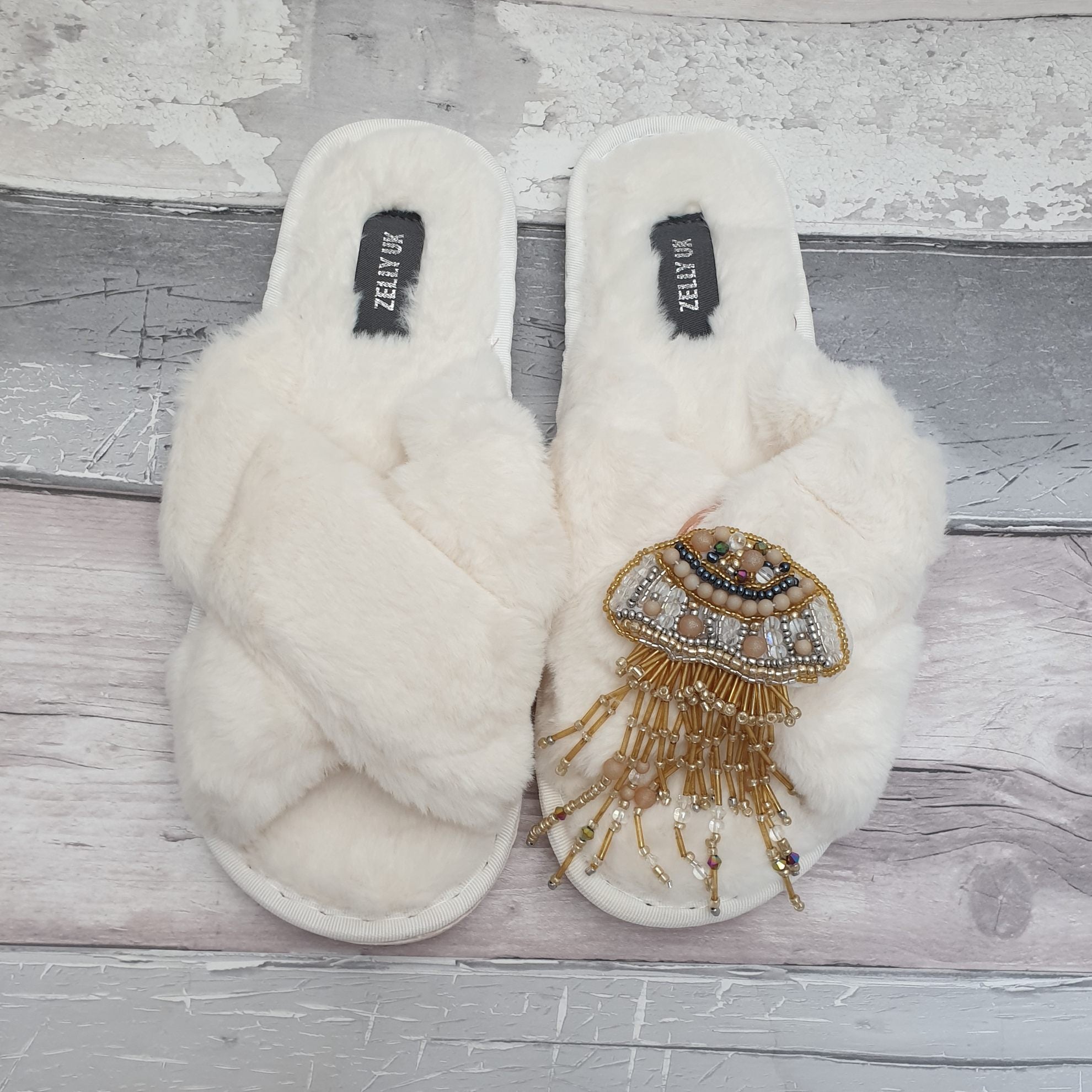 Super sale fluffy slippers